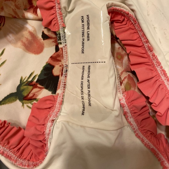 Retro Style “Lucy” One Piece by Wet! - Picture 5 of 13